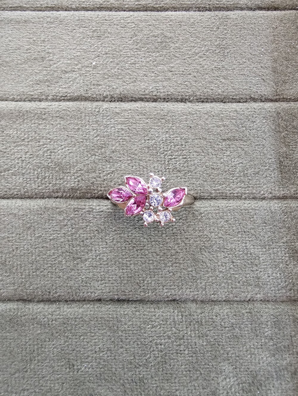 Vintage Avon Ring Size 5/6